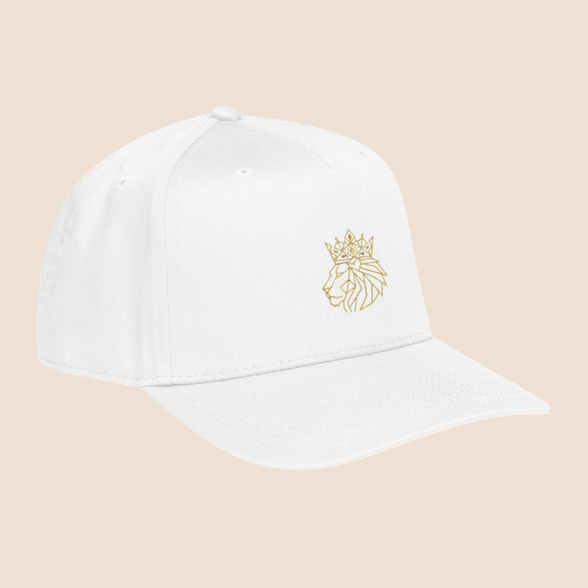 PUNJAB BOLDA white 5 panel cap with a gold embroidered crowned lion logo on the front. Made of polyester and cotton.