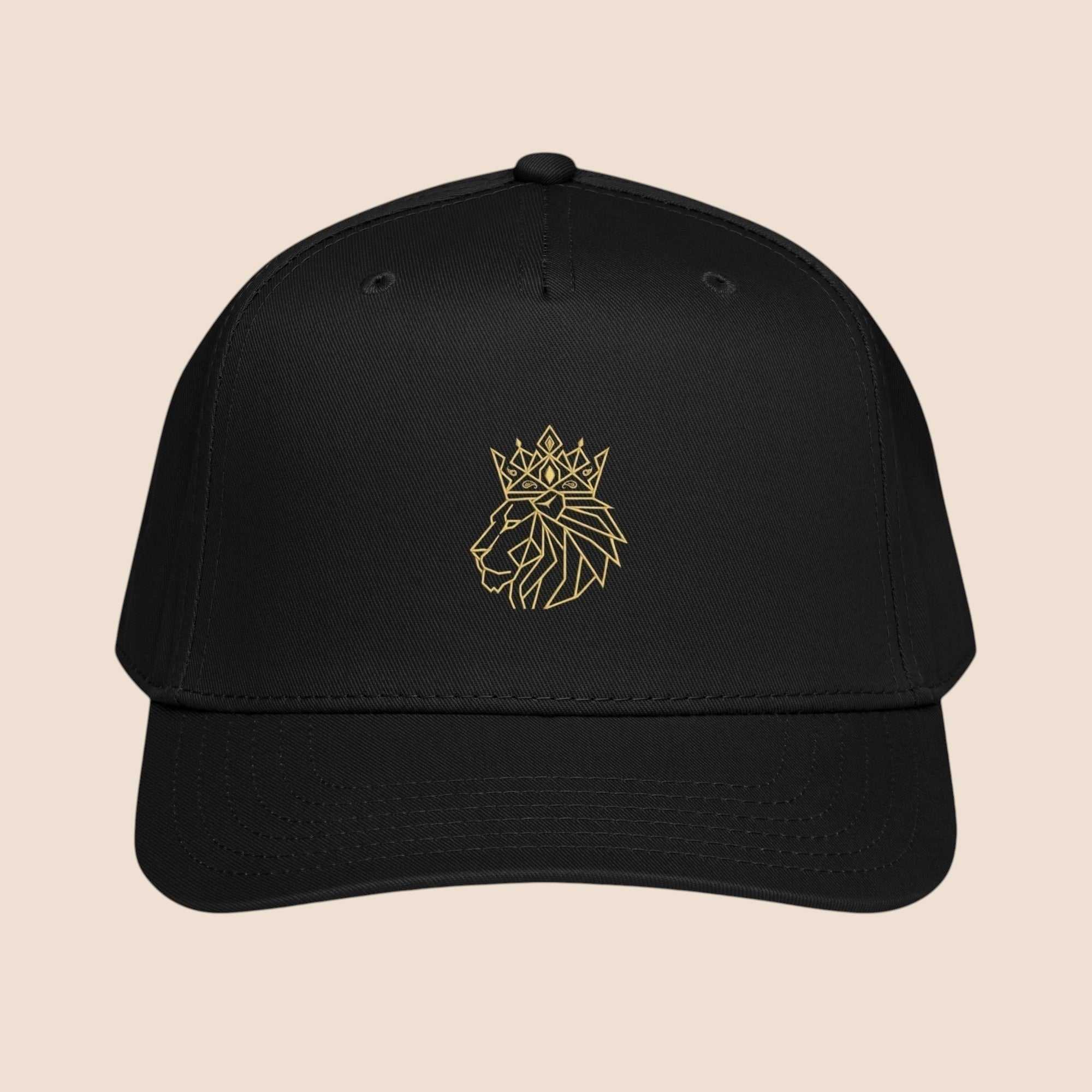 PUNJAB BOLDA black 5 panel cap with a gold embroidered crowned lion logo on the front. Made of polyester and cotton.