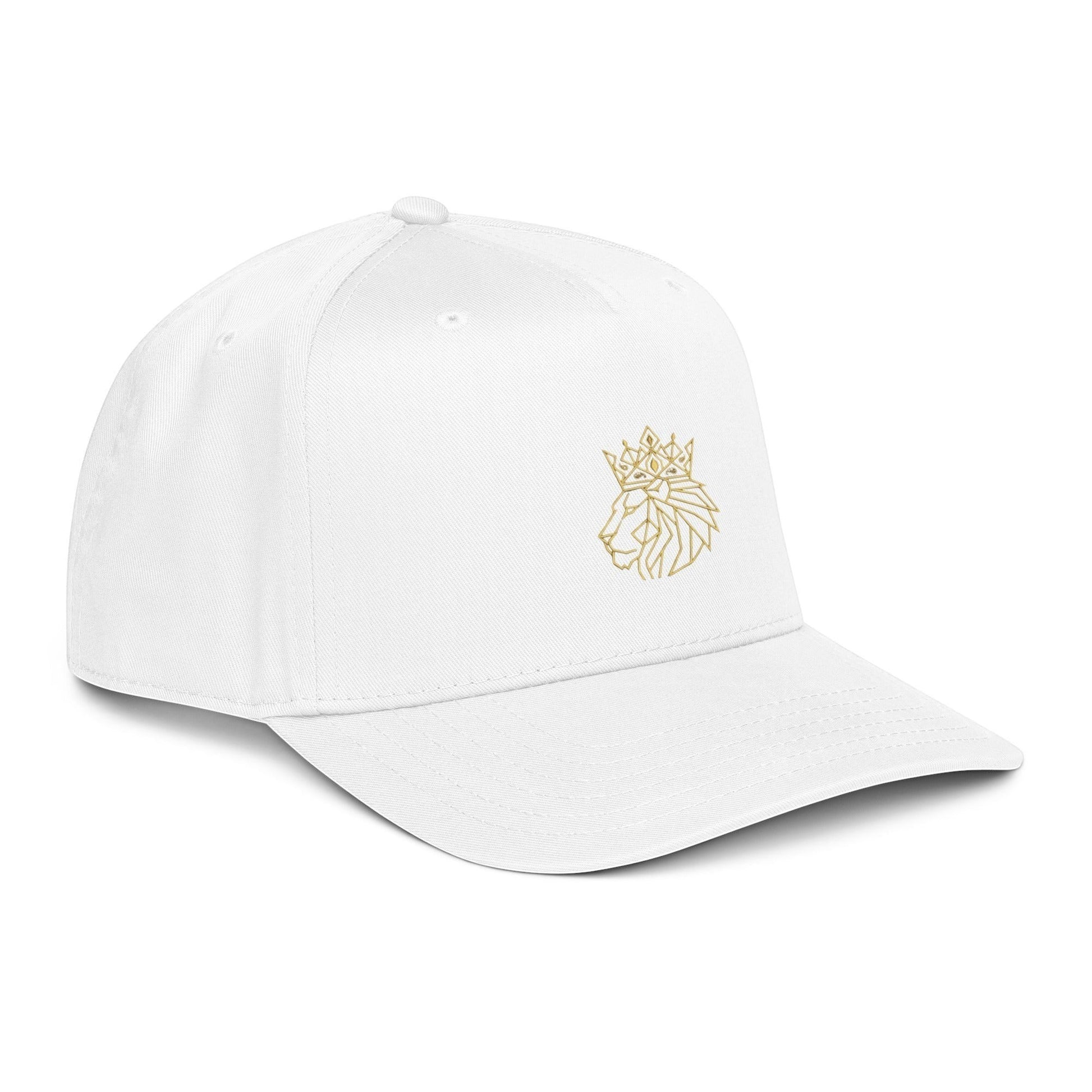 PUNJAB BOLDA white 5 panel cap with a gold embroidered crowned lion logo on the front. Made of polyester and cotton.
